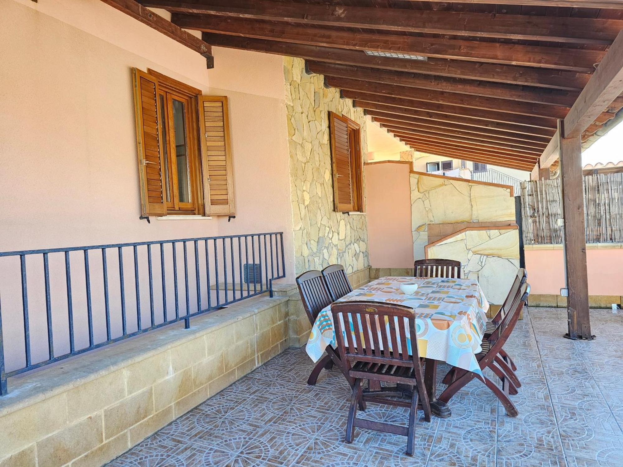 Costa Mediterranea Holiday Homes Campofelice Di Roccella Exterior photo
