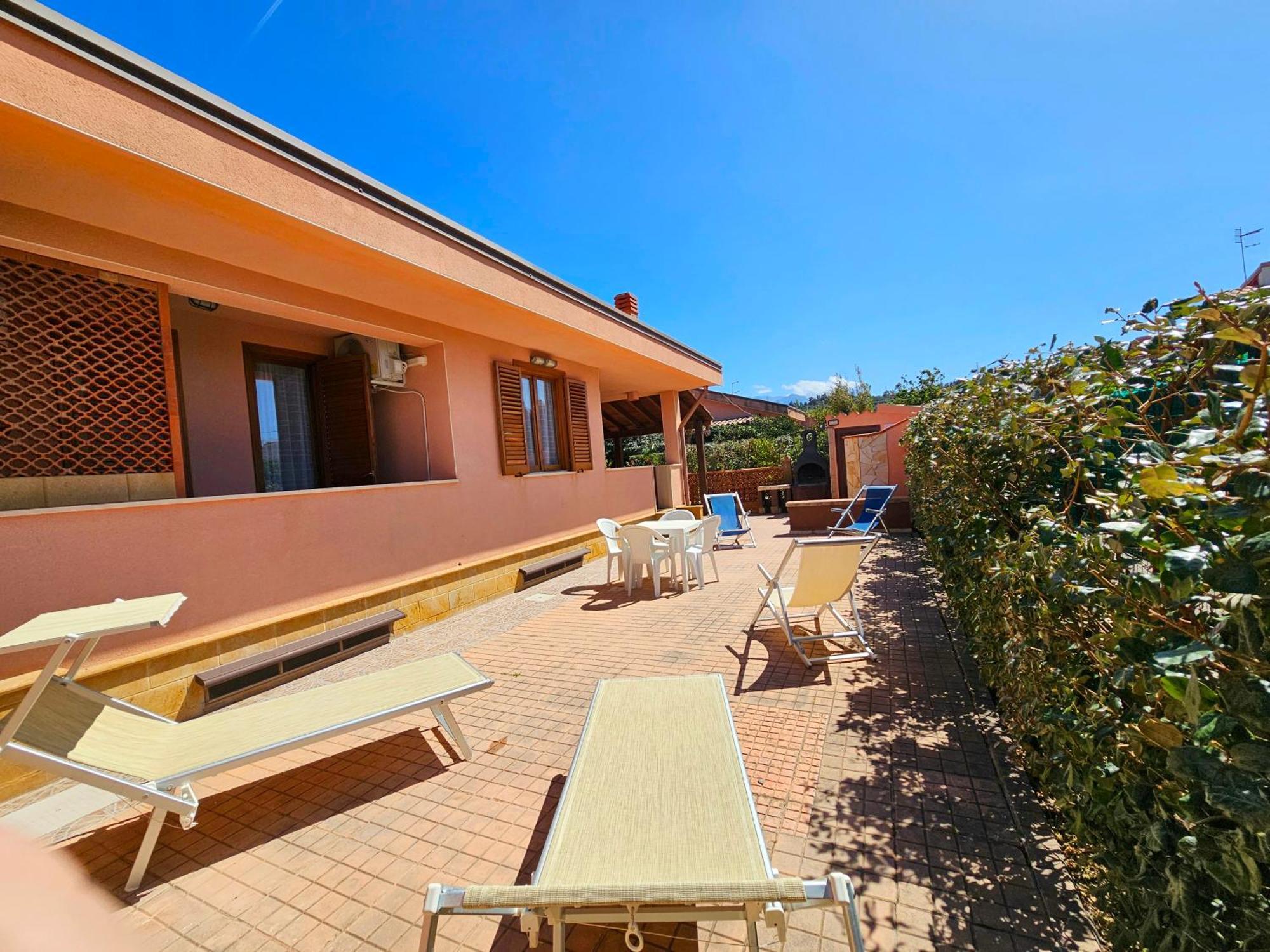 Costa Mediterranea Holiday Homes Campofelice Di Roccella Exterior photo