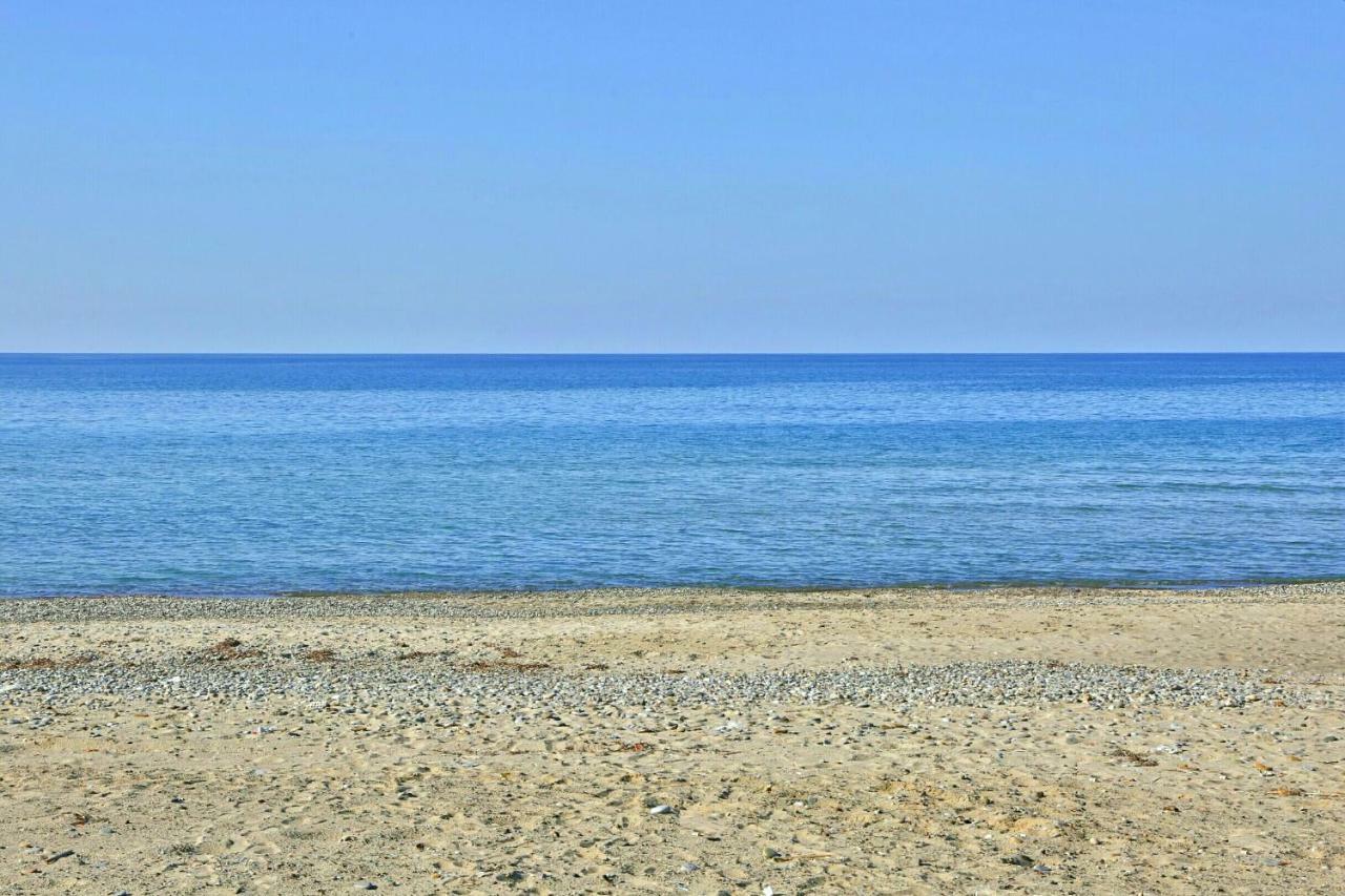 Costa Mediterranea Holiday Homes Campofelice Di Roccella Exterior photo